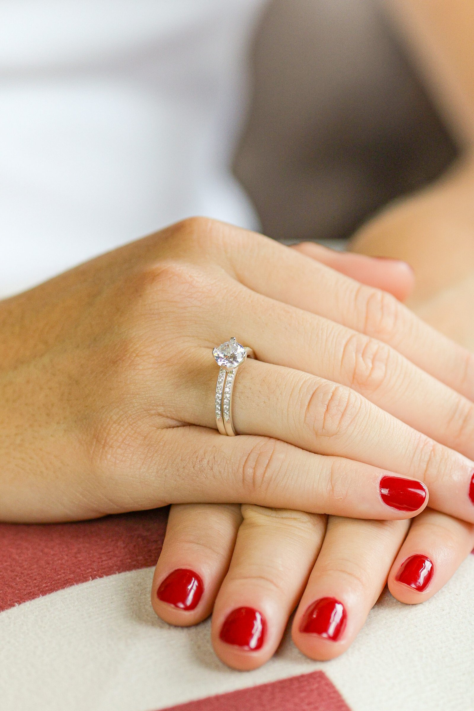 ANEL SOLITÁRIO COM APARADOR EM PRATA 925 – N 17