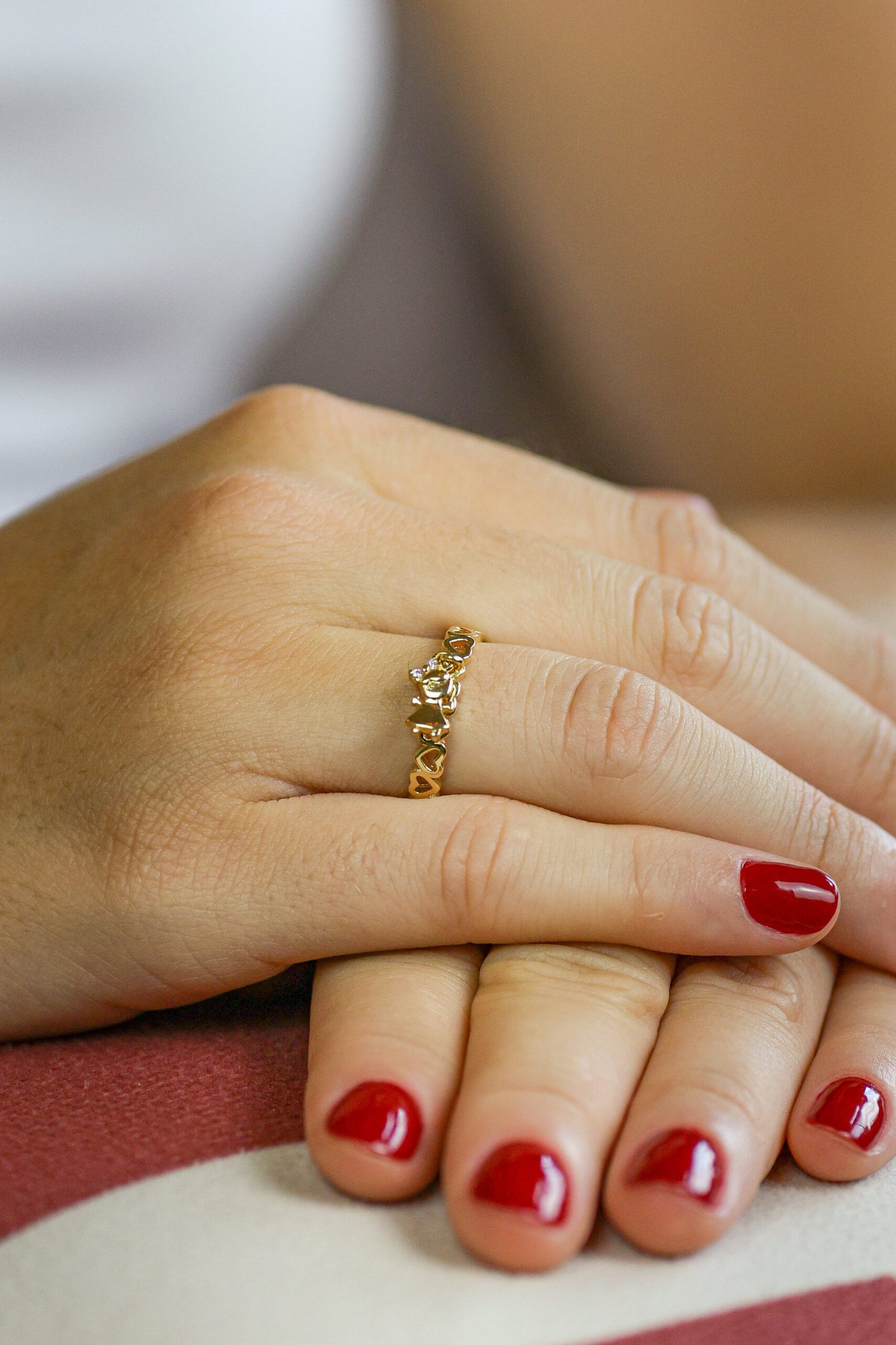 Anel Corações em Banho Ouro 18k com Pingente Menina