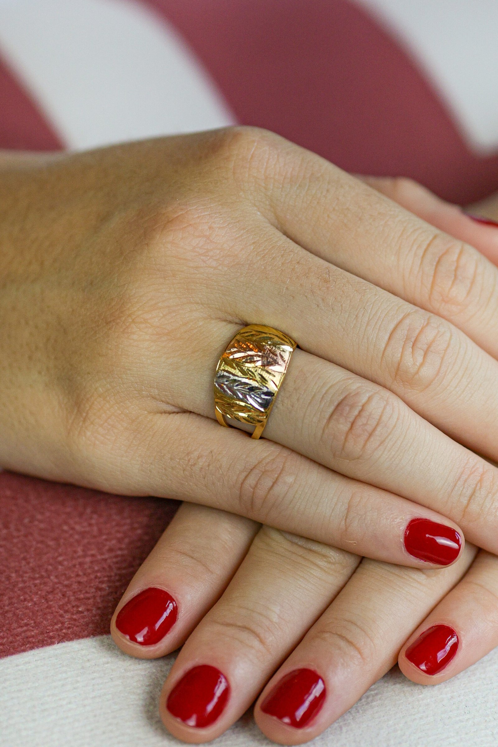 Anel Três Ouros Trabalhado