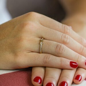 Anel Infinito em Banho Ouro 18k com Zircônias