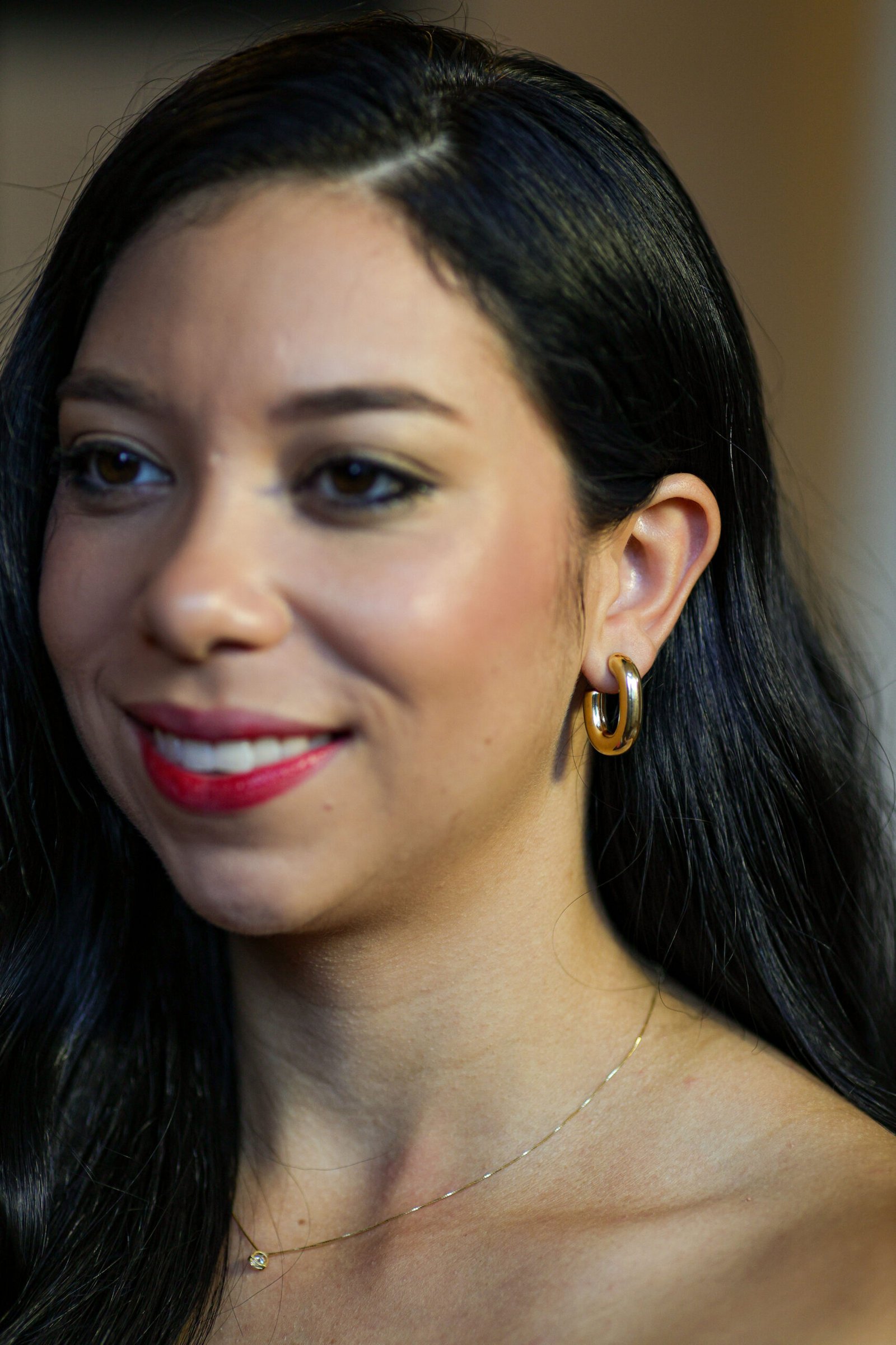 Brinco Argola Orgânica Lisa Banho Ouro 18k