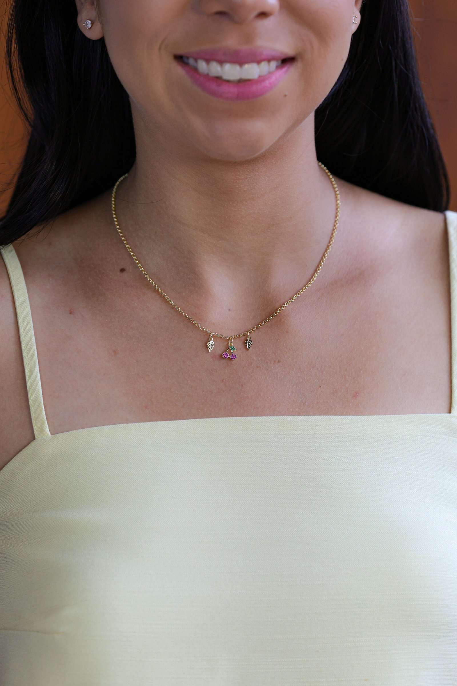 Colar Elo Português Fino com Pingentes Cereja Banho Ouro 18k