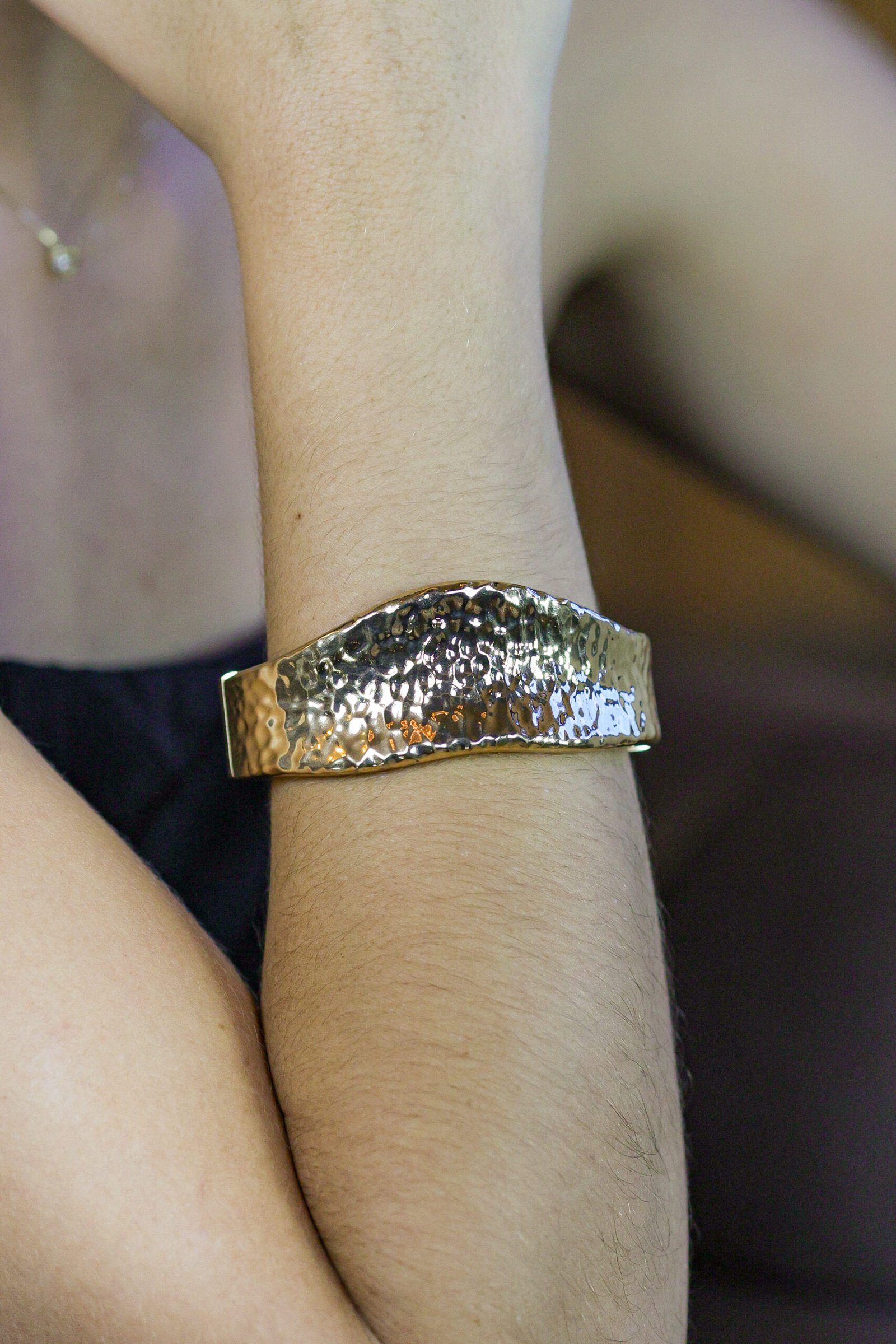 Bracelete Texturizado Banho Ouro 18k