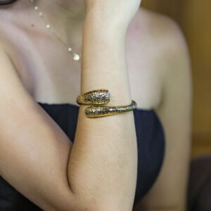 Bracelete Martelado Banho Ouro 18k