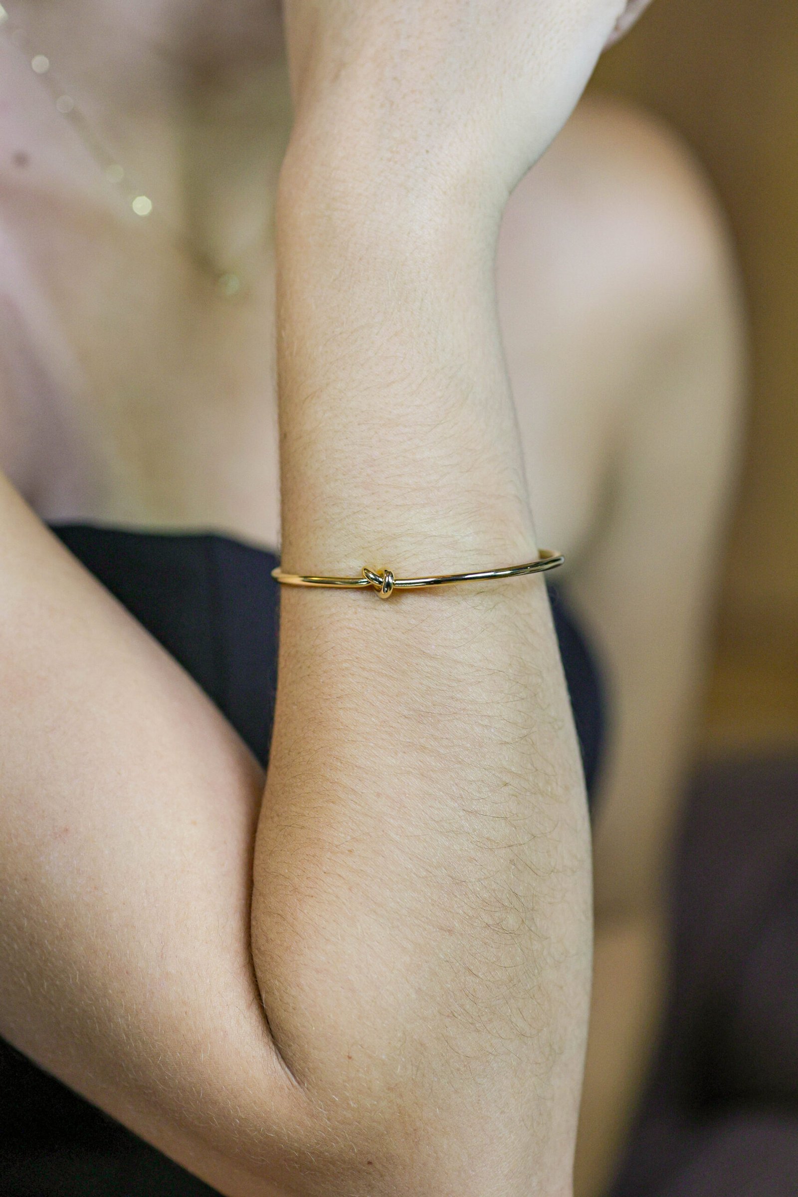 Bracelete Nó Central Banho Ouro 18k