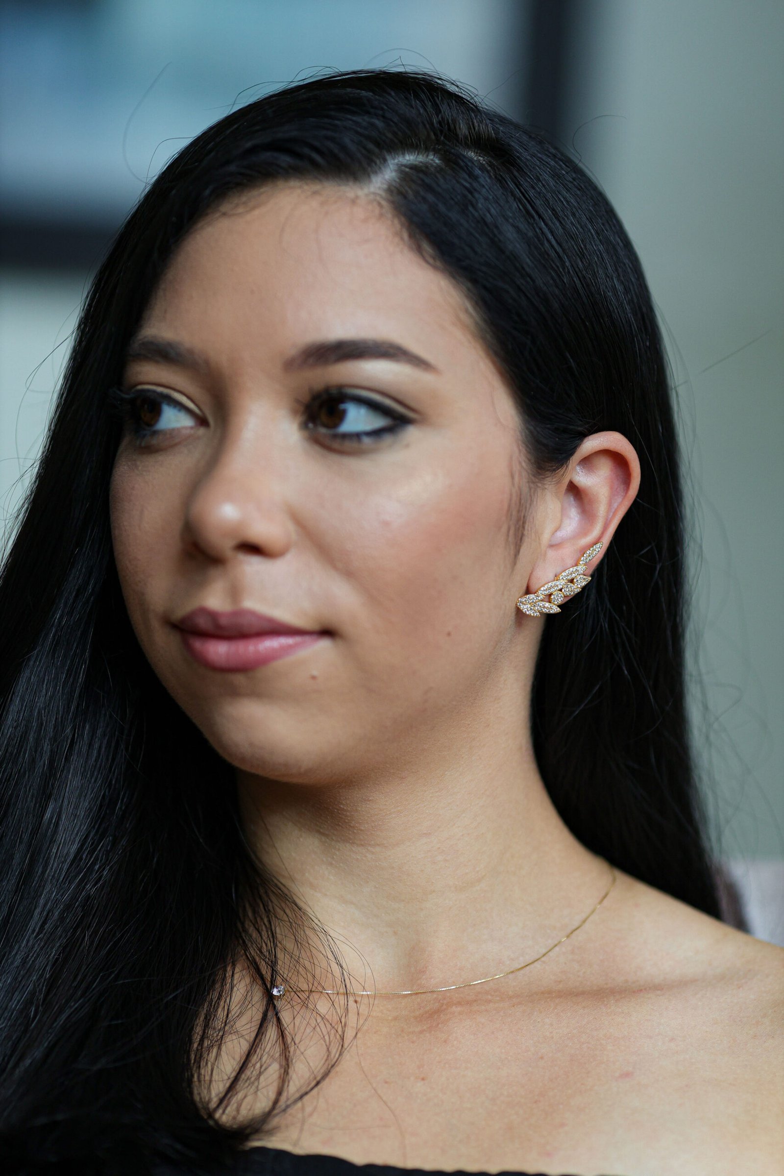 Ear Cuff Folhagem Cravejado Banho Ouro 18k